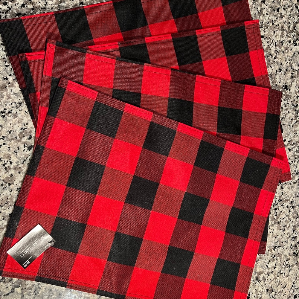 Red and black buffalo check placemats; set of 4 placemats